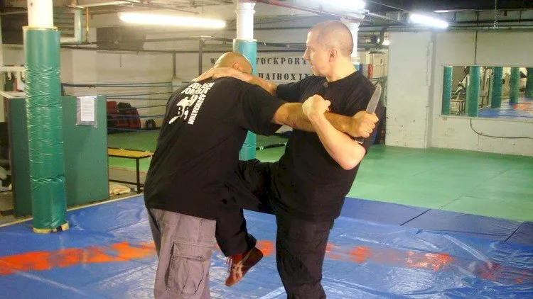 Urban Krav Maga: Defending The Most Common Street Attacks  